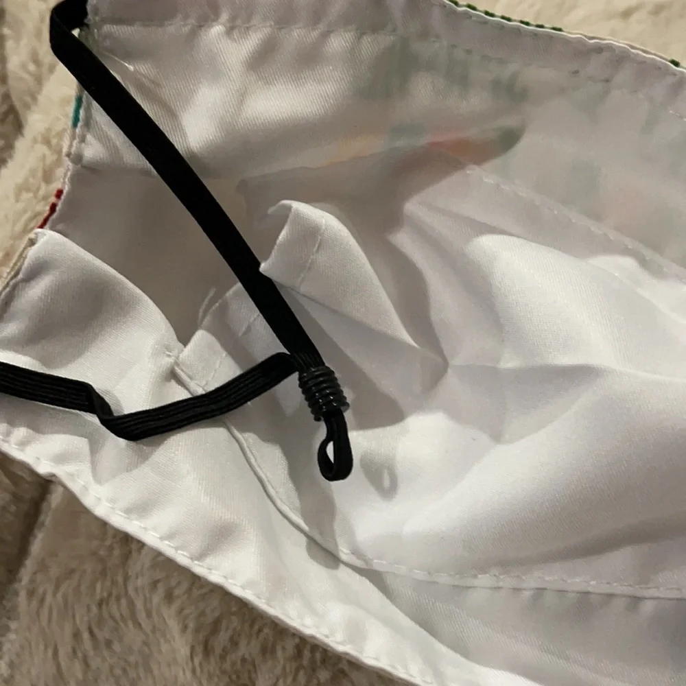 New Elf saying face mask